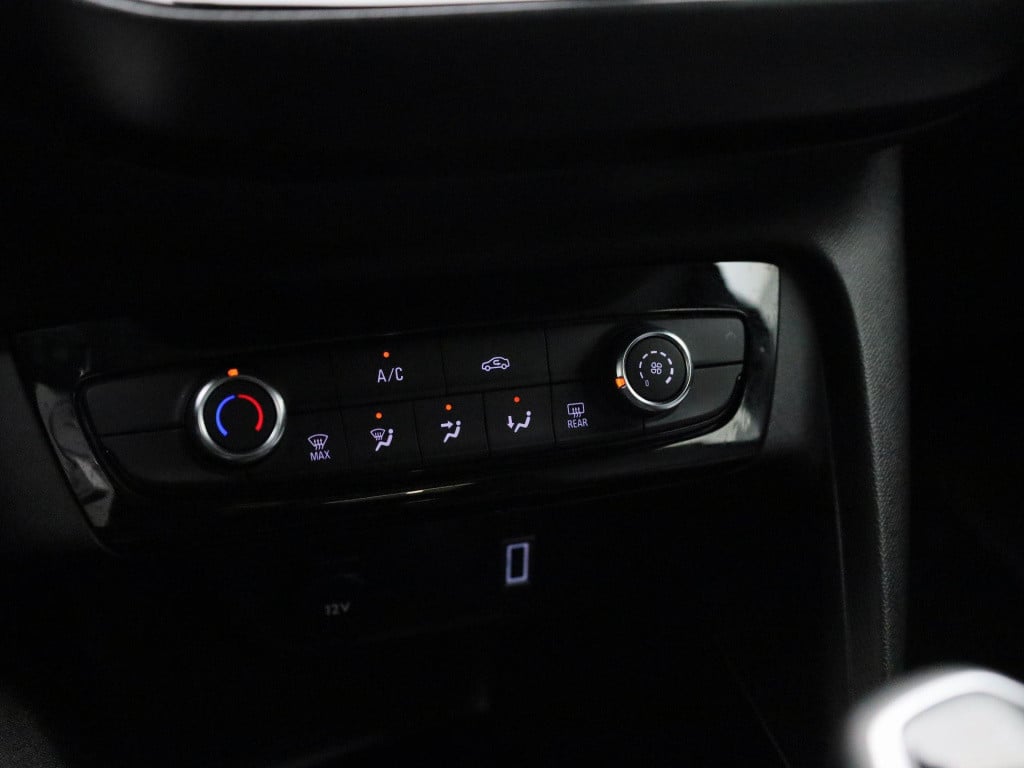 Opel Corsa 1.2 | apple carplay & android auto | parkeersensoren voor+achter