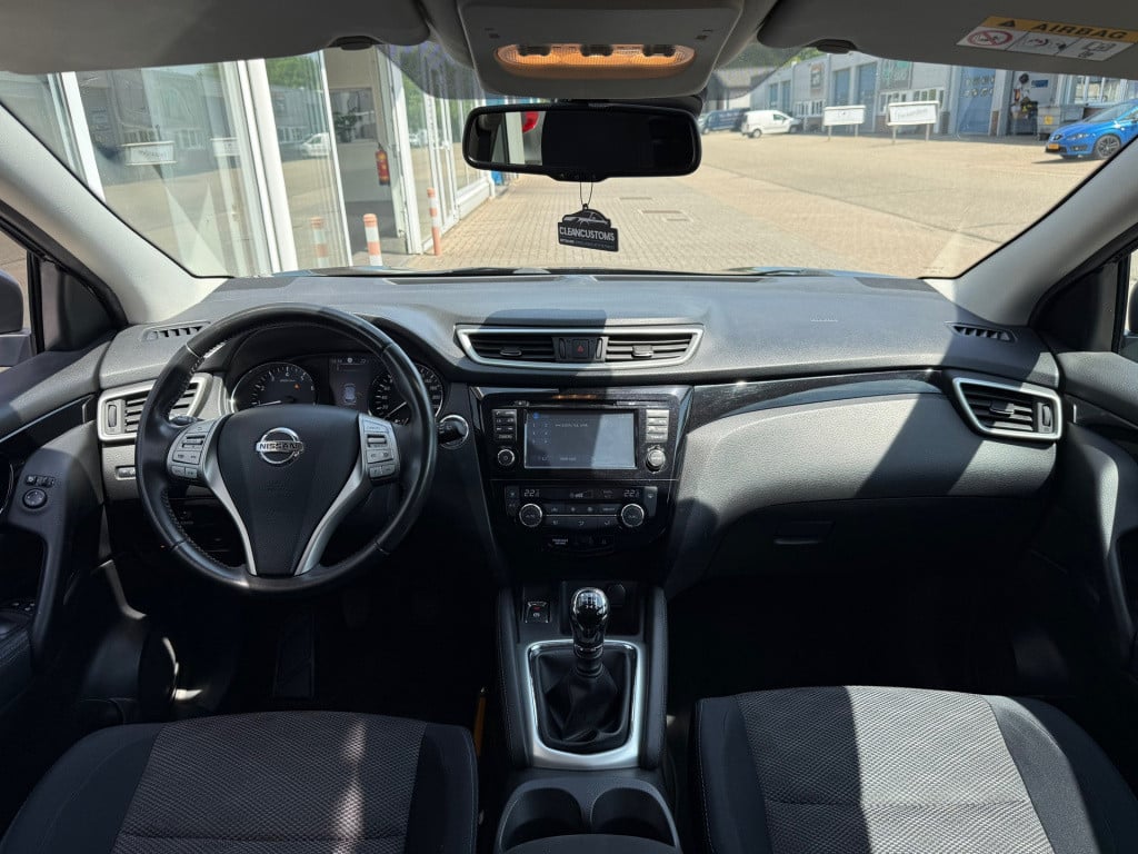 Nissan Qashqai 1.2 connect edition