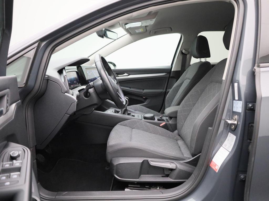 Volkswagen Golf 1.5 tsi life | navigatie | apple carplay / android auto | c