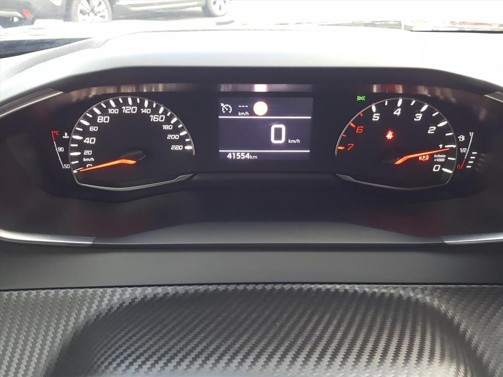 Peugeot 2008 1.2 pt 100pk allure trekhaak afneembaar | navigatie | apple ca