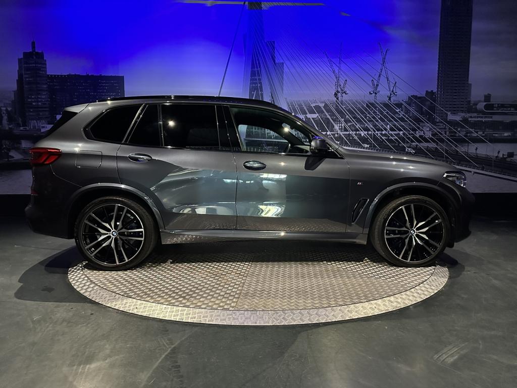 BMW X5 xdrive40i high executive *pano*harmankardon*memory*luchtvering*