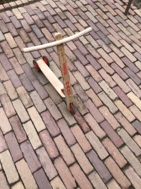 Stepje.