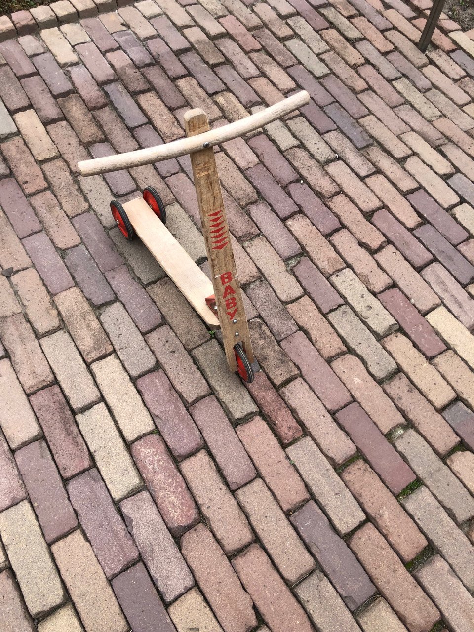 Stepje.
