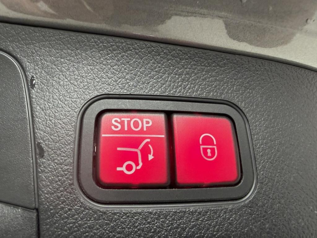 Mercedes-Benz Gla-klasse 250 e amg line | trekhaak | panoramadak | memory |