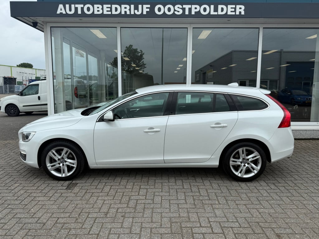 Volvo V60 1.5 t2 momentum