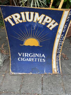 Triumph Cigarettes reclamebord