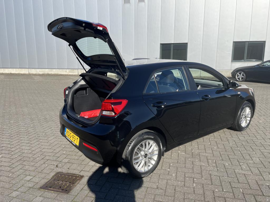 Kia Rio 1.2 cvvt economyline 17 dkm navi lmv pdc