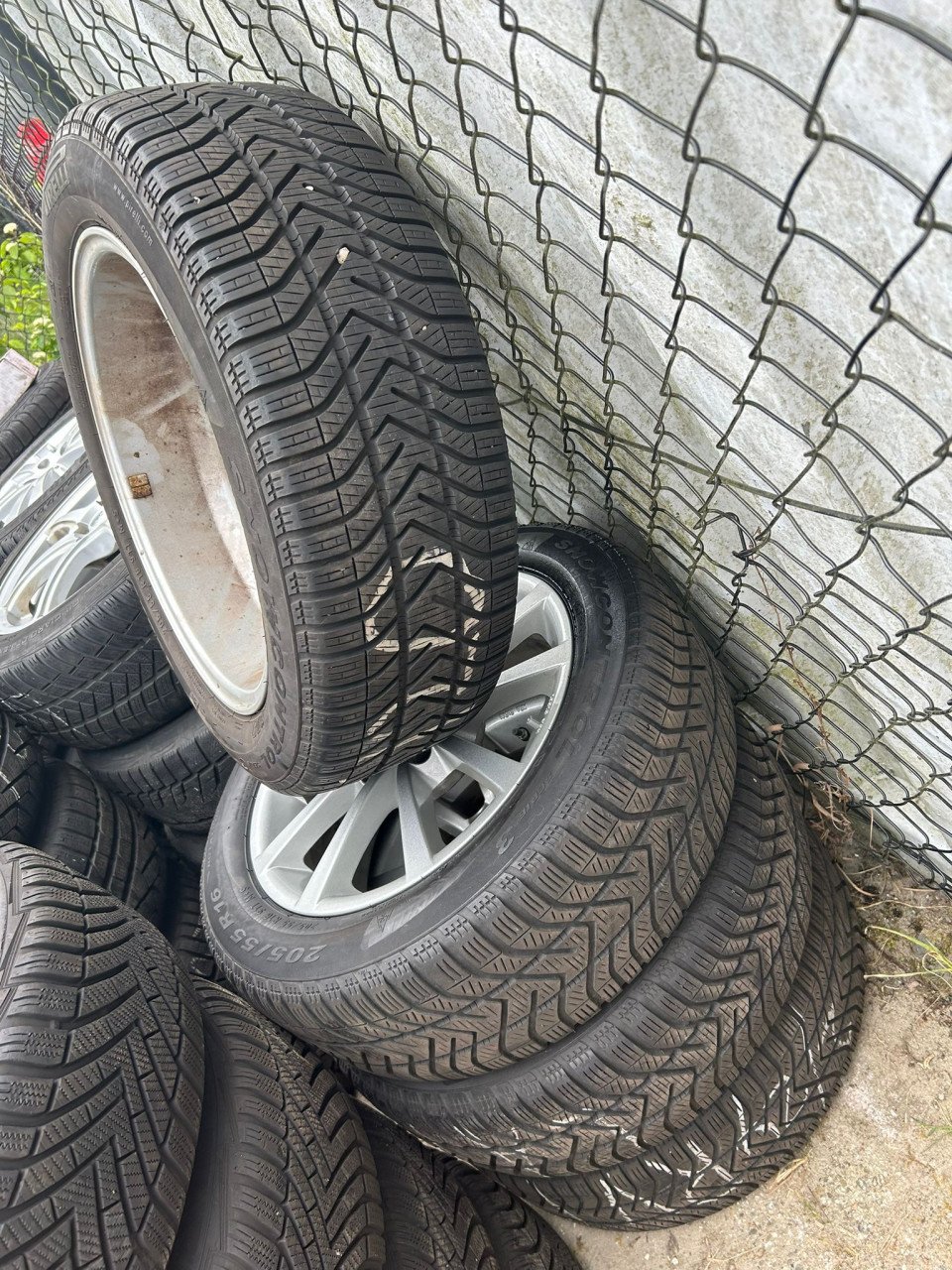 LT WHEELS LICHT METALEN VELGEN MET BANDEN
