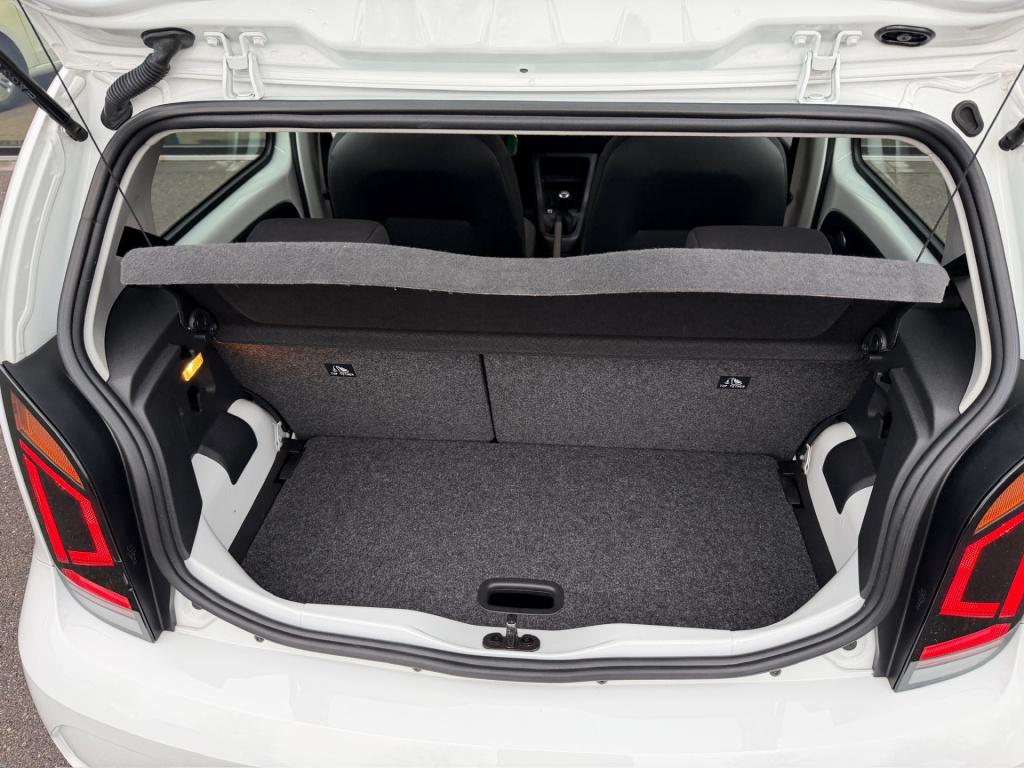 Volkswagen UP! 1.0 5-deurs | bluetooth | airco | nette staat | rijklaar inc