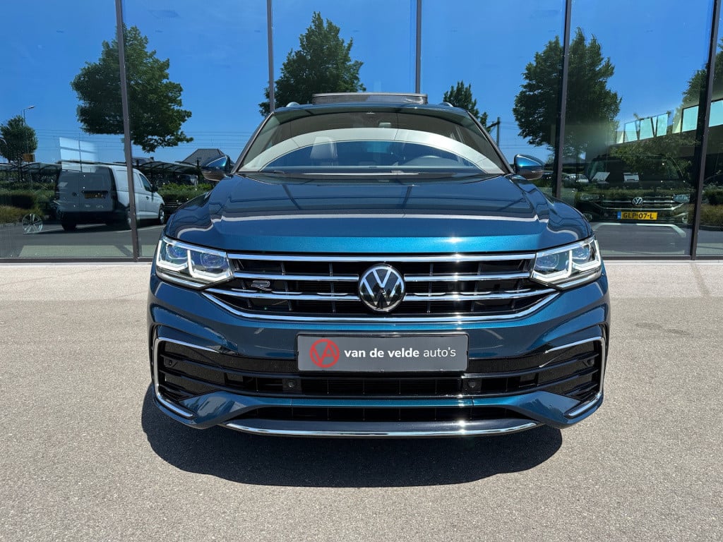 Volkswagen Tiguan 1.5 tsi 150pk dsg r-line | trekhaak | panoramadak | led |