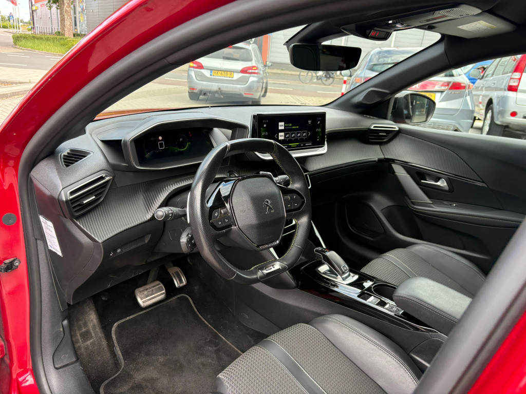 Peugeot 208 1.2 puretech gt-line