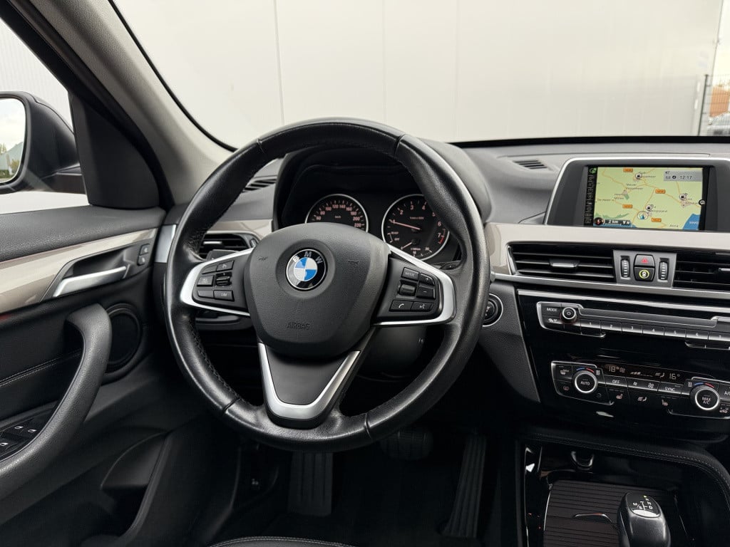 BMW X1 sdrive18i 136pk high executive automaat