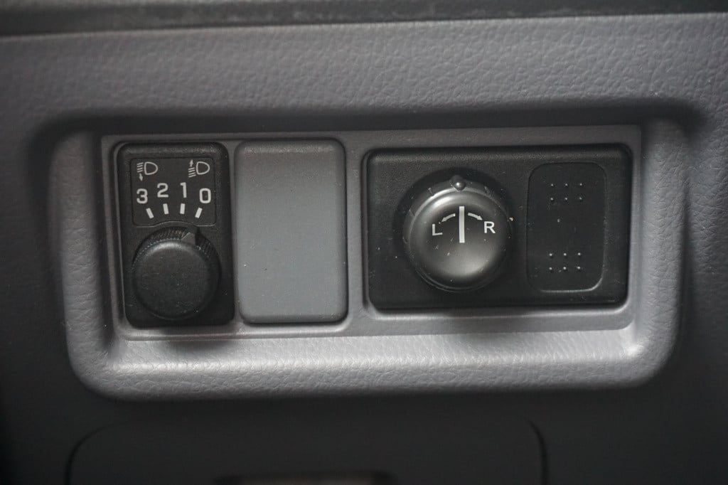 Nissan Primera estate 1.8 tekna airco / navi / elektr. ramen / camera / nap