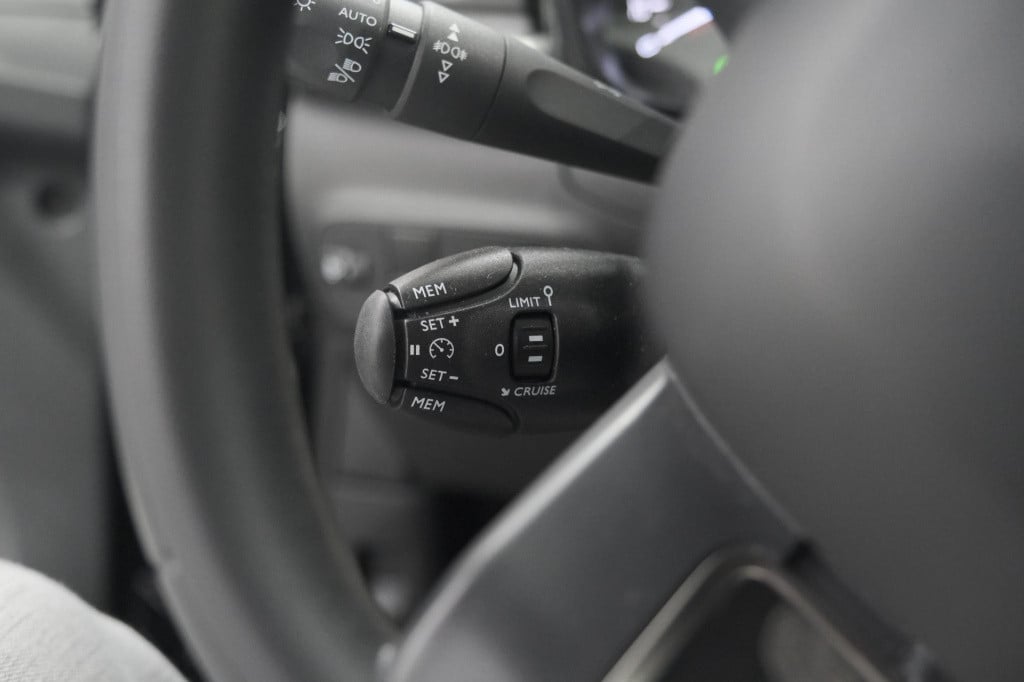 Citroen C3 puretech 110 eat6 max | apple carplay | parkeersensoren | 16 inc