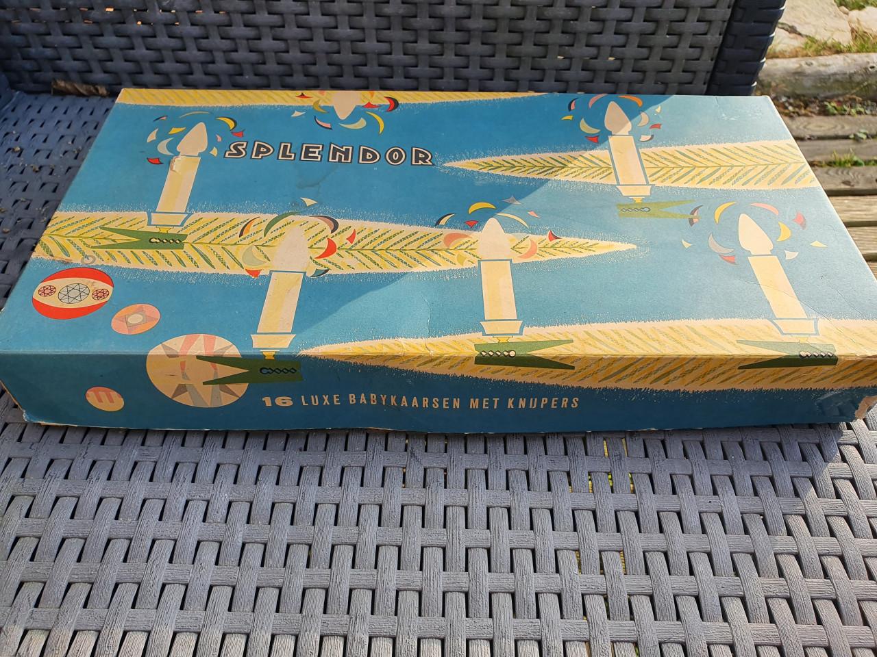 2 x jaren 60 en 70 werkende kerstverlichting met originele philips lampjes