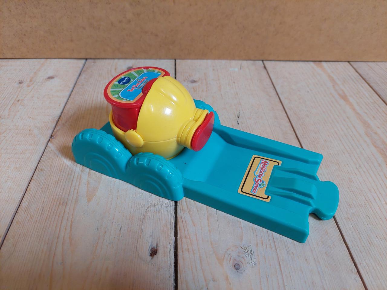 Ruim 60 Zoefzoef / Toettoet wegdelen inclusief lanceerbaan en schommels