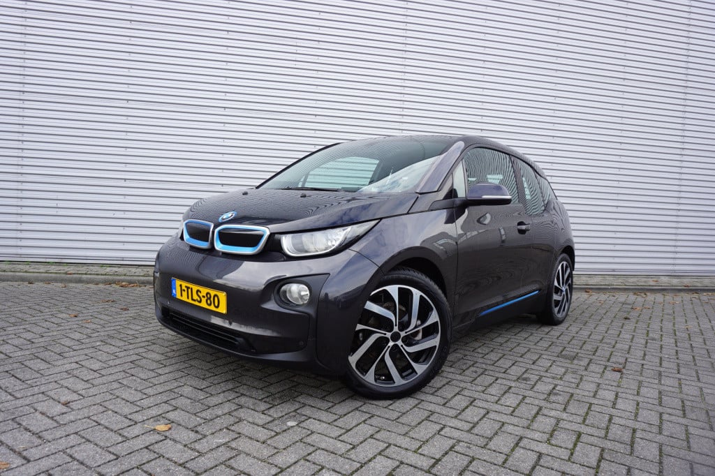 BMW I3 basis comfort 22 kwh 1e eigenaar - automaat - airco / navi / cruise
