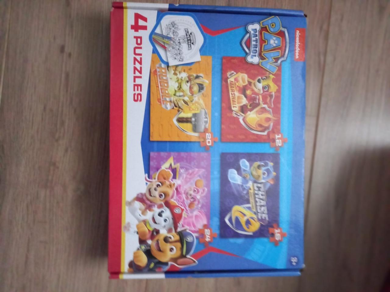 Te koop: Puzzels Frozen en Paw Patrol