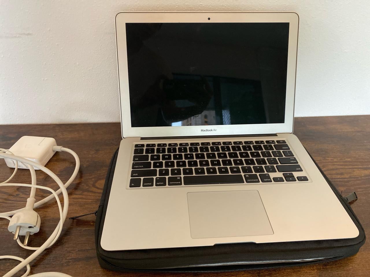 Macbook Air 13” 2014 256GB en laptoptas