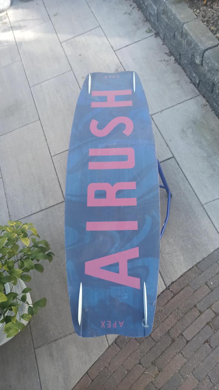 Volledige Naish kitesurf set met 2 kites