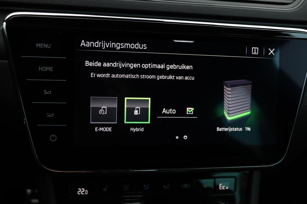 Skoda Superb combi 1.4 tsi iv sportline business 218pk dsg6