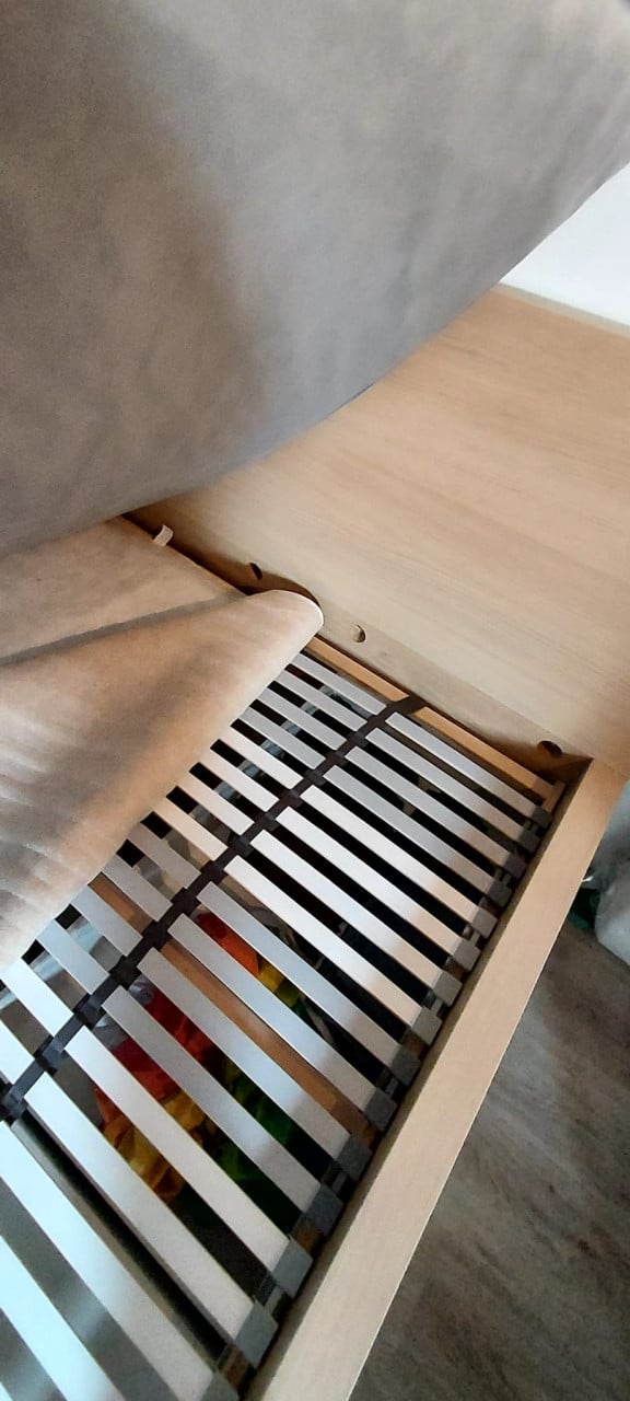 Ikea MALM Bed met 4 bedlades incl. lattebodem en matras