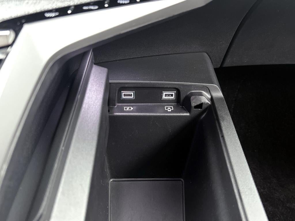 Peugeot 3008 hybrid 145 pk automaat gt | rijklaar | agr stoelen | elektrisc