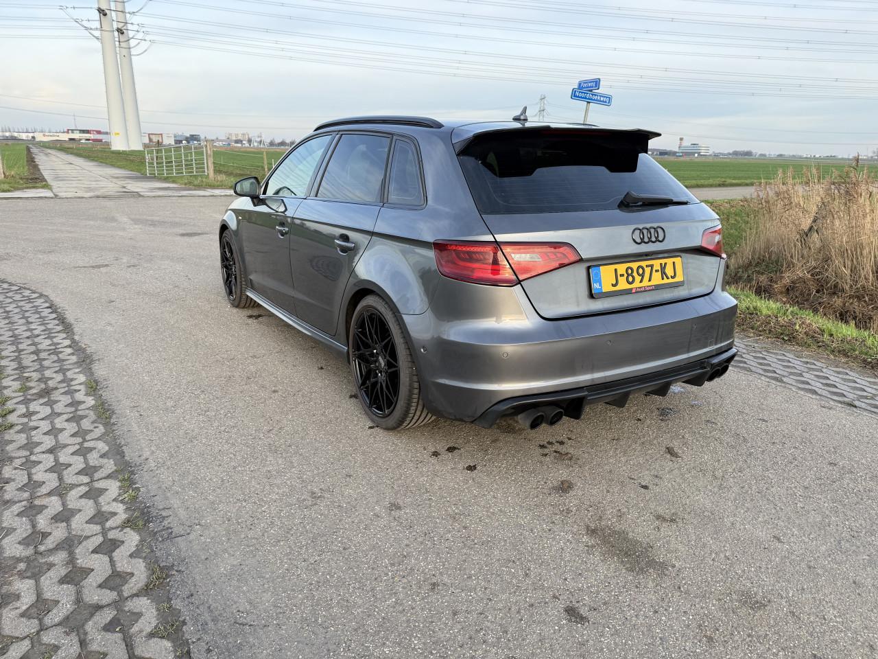 Audi A3 1.4 Tfsi 90KW Sportback S-tronic 2013 Grijs