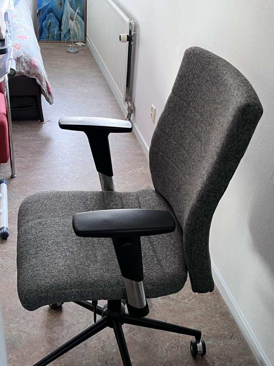 Brede comfortabel bureaustoel