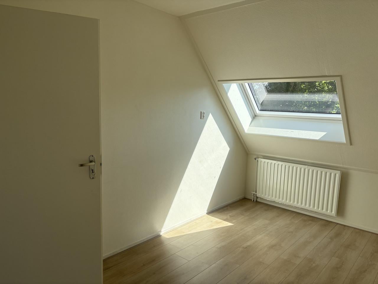 *GERESERVEERD* ruime woning in Vlissingen met 4 slaapkamers en zonnige tuin