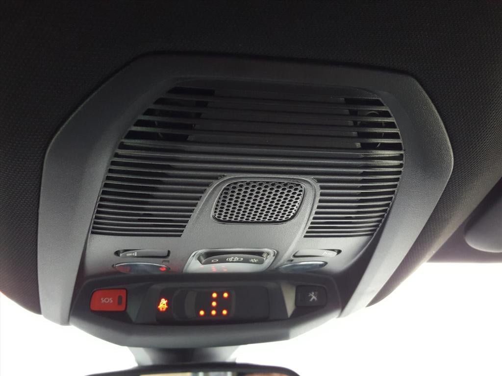 Peugeot 5008 1.2 130pk s&s allure pack business 7p apple carplay & android 