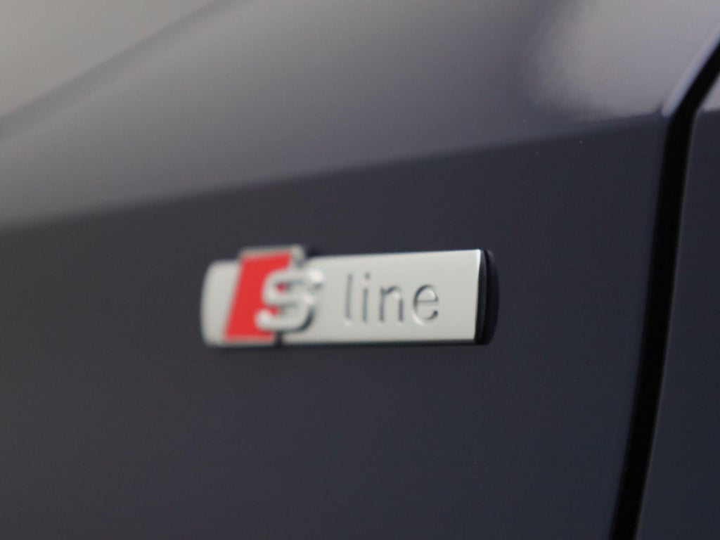 Audi A3 limousine 35 tfsi s edition | s-line interieur | automaat | navigat