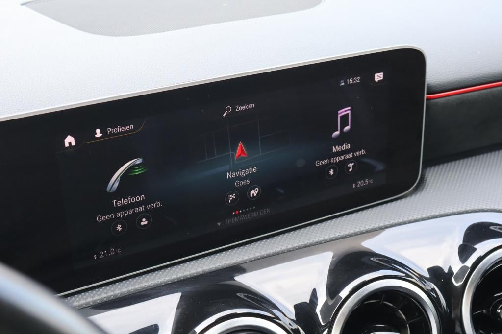 Mercedes-Benz A-Klasse 180 business solution amg l automaat l camera l temp