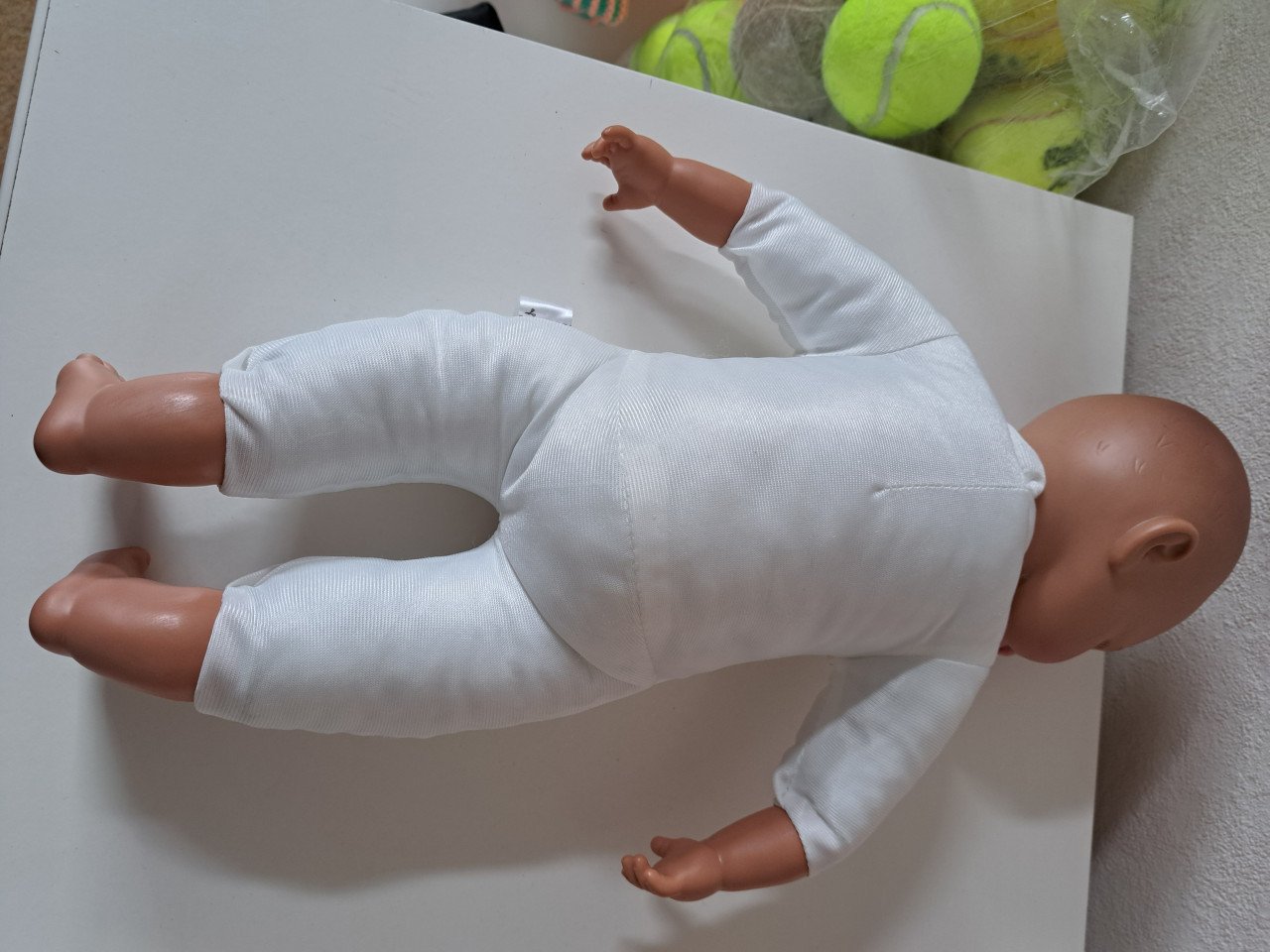 Nieuwe babypop met zacht lijfje 40 cm