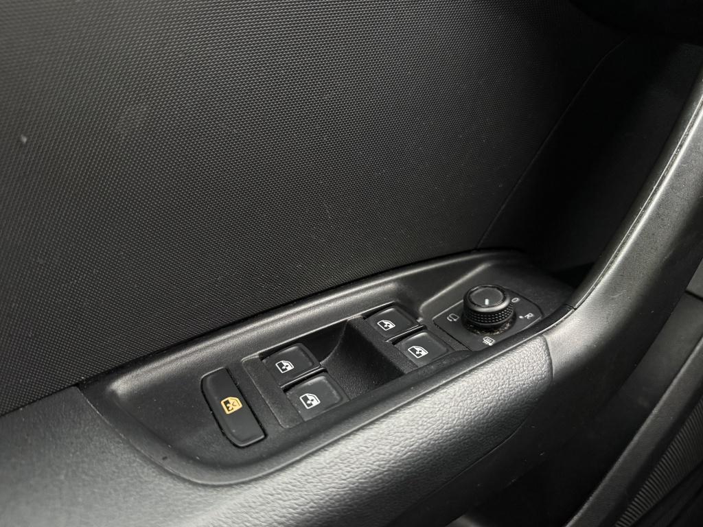 Audi A1 Sportback 30 tfsi pro // s-line exterieur //