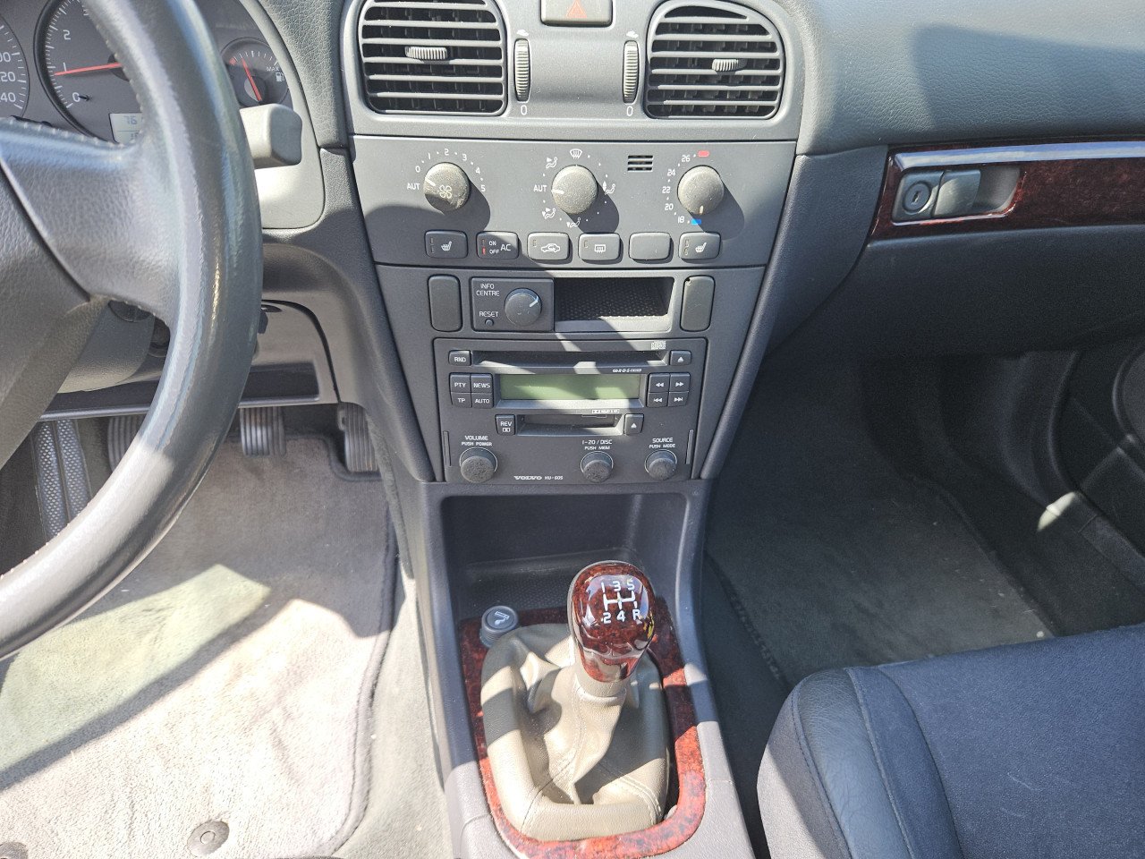 VOLVO S40 1.8-16v  * 795 EURO ! *