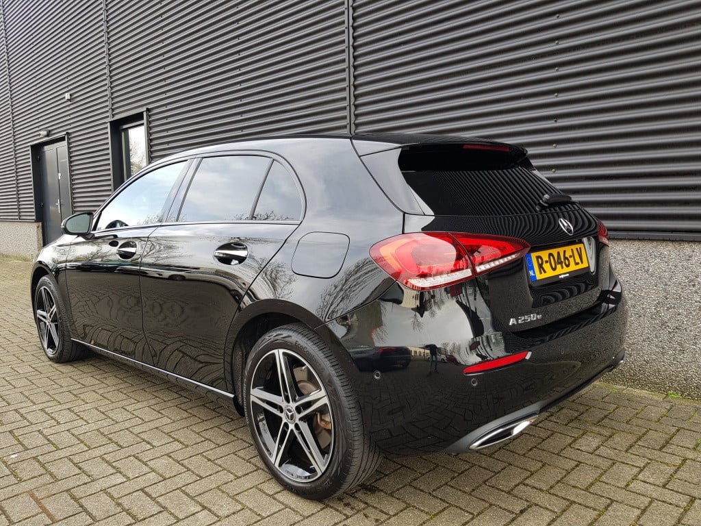 Mercedes-Benz A-Klasse 250 e luxuryline