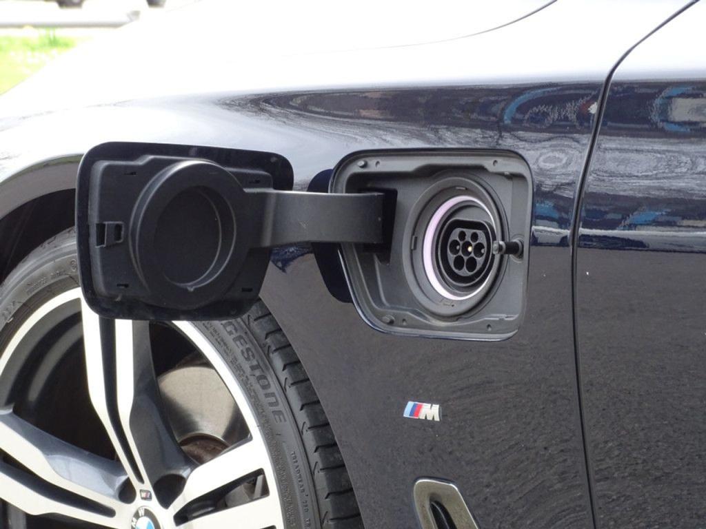 BMW 7 Serie 740e iperformance high executive m-sportpakket | driving assist