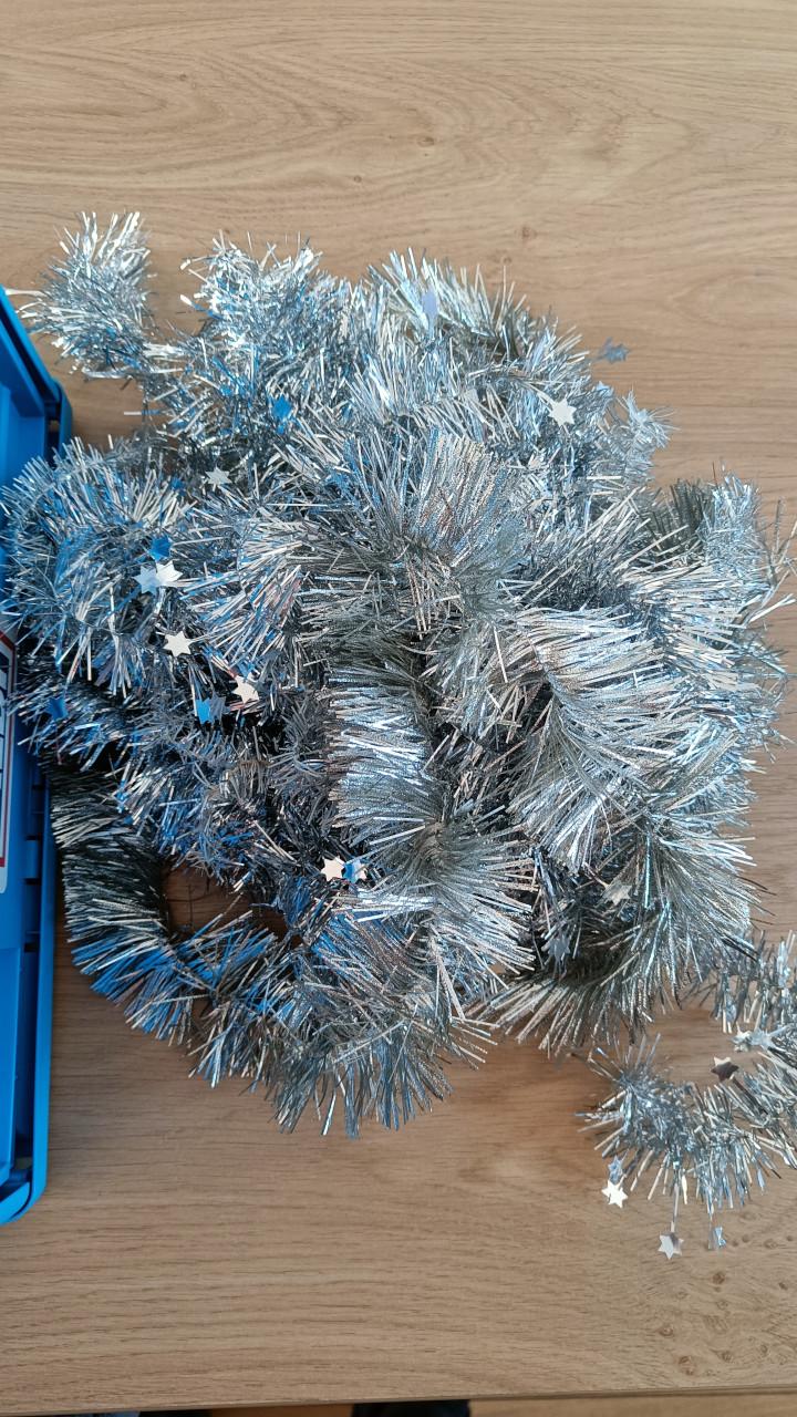 Rode blauwe zilveren  of gouden kerstballen