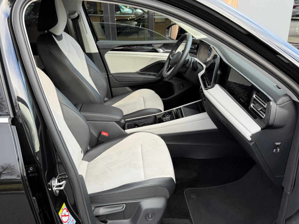 Volkswagen Tiguan 1.5 ehybrid elegance | trekhaak | 360 camera | dode hoek 