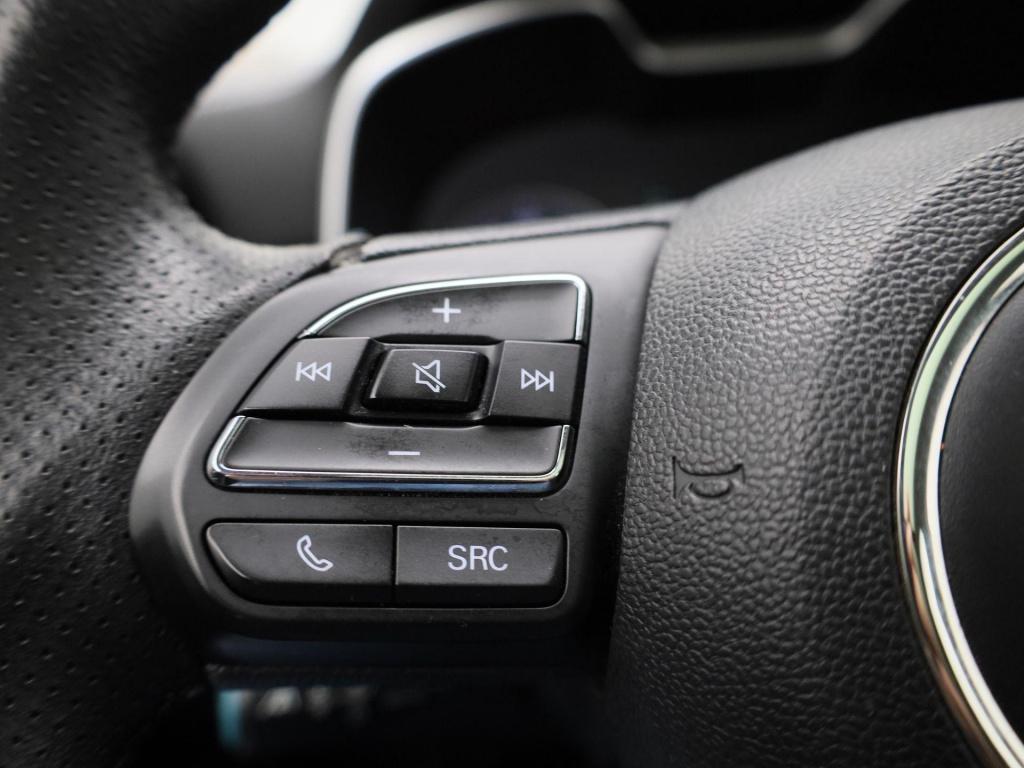MG Zs Ev mg luxury 45 kwh | automaat | panoramadak | leder | navigatie | ai