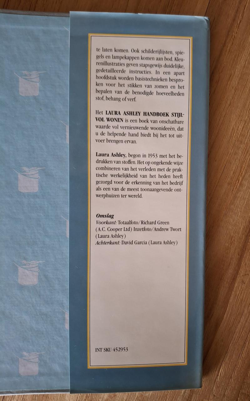 Boek: Laura Ashley, Stijlvol Wonen