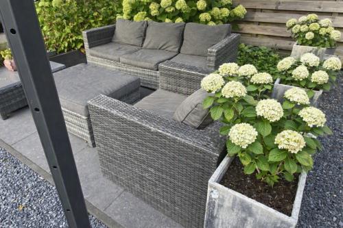 Tuinkussens grijs + gratis wicker loungeset