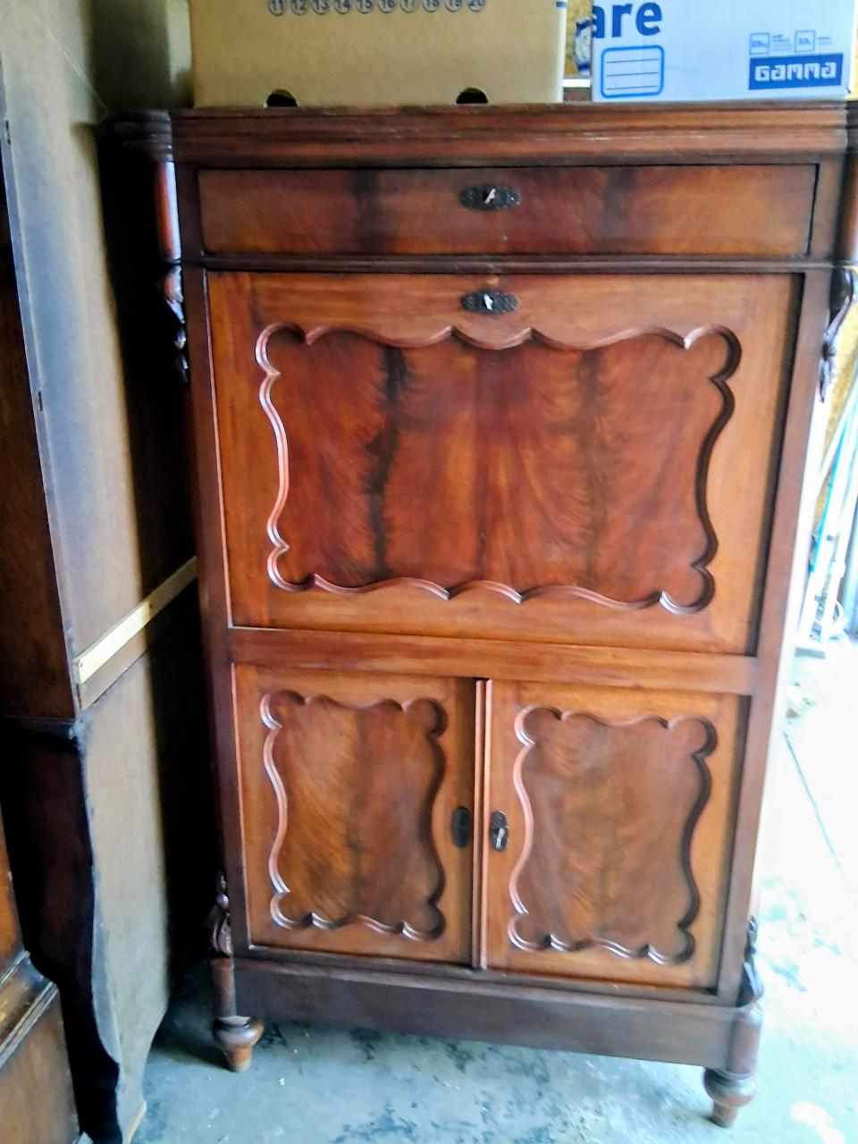 Antieke mooie gave meubels te koop