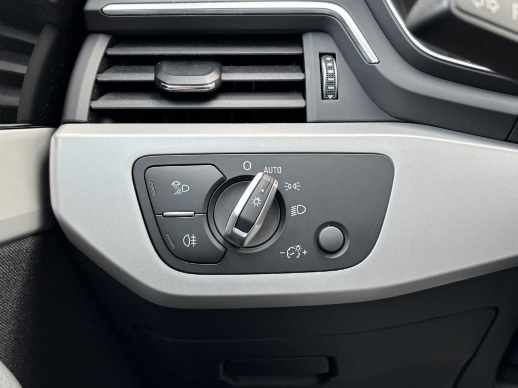 Audi A4 limousine 35 tfsi advanced edition nl-auto, virtual cockpit!