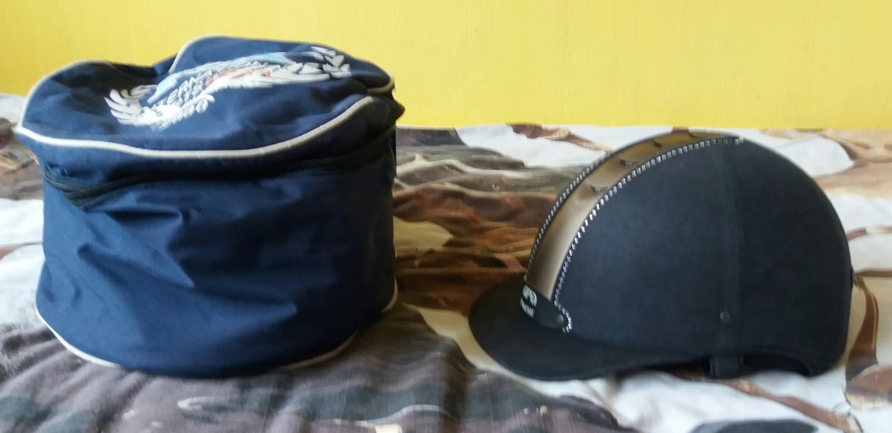 Pikeur bling swarovski cap