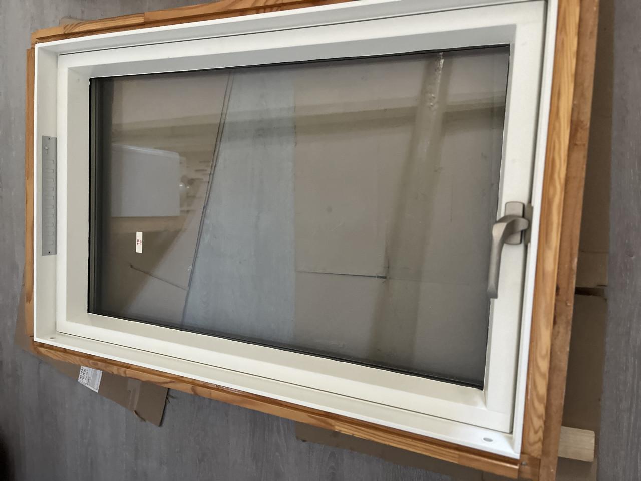 Fakro dakraam nieuw - met gootstukken 78x118cm