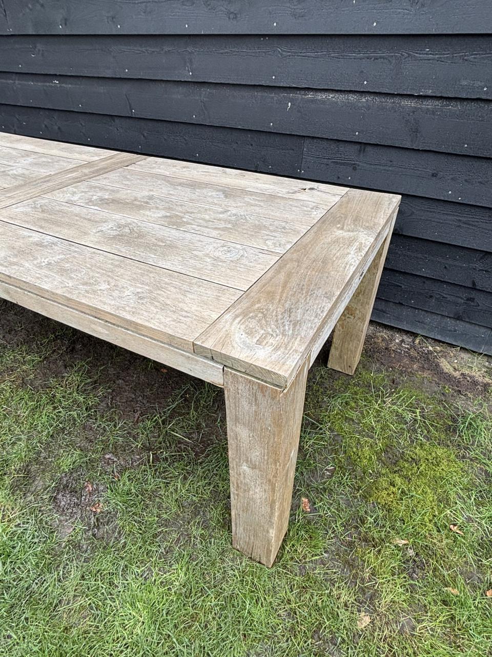 Robuuste tuintafel 240 x 100cm