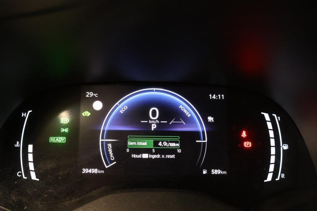 Toyota Yaris Cross 1.5 hybrid 115 first