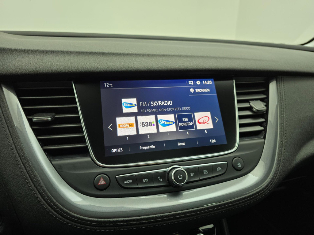 Opel Grandland X occasion met trekhaak en parkeercamera | tweedehands opel 